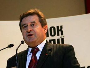 Йосип Вінський закликав Ю. Тимошенко та В. Литвина не балатуватися в президенти заради збереження незалежності України.