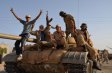 В Ливии происходят столкновения между правительственными войсками и боевиками, захватившими международный аэропорт Триполи.