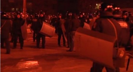 В Запорожье Партия Регионов и коммунисты организовали "новую черную сотню", которая терроризирует протестующих и несогласных с властью.